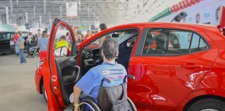 Você sabia? Deficientes físicos possuem direito ao desconto na compra de um carro OKM Deficientes físicos possuem direito ao desconto na compra de um carro OKM
